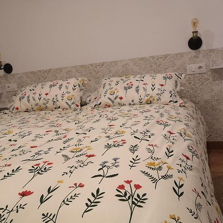 ポンテベドラCasa Con Piscina Y Jacuzziアパートメント エクステリア 写真